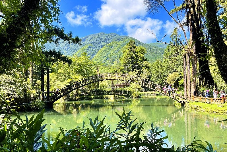 小半天石馬公園